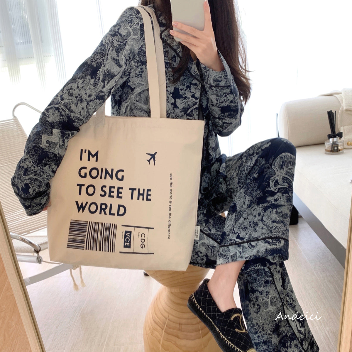 I'm going to see the World Canvas Tote Bag with Inner Zipped Pocket - Andcici