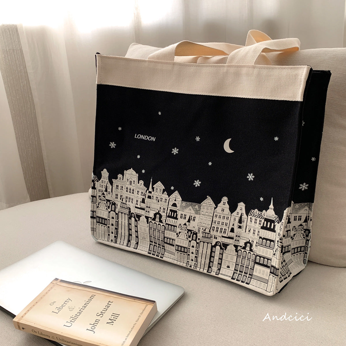 London Night Sky Black Tote Bag with Zip - Andcici